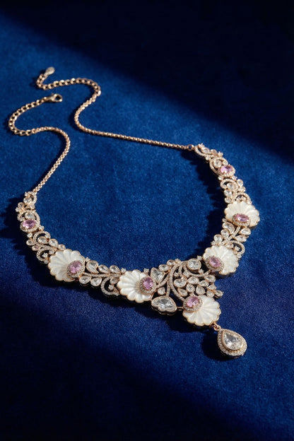 Jewelry Brand Themed Content