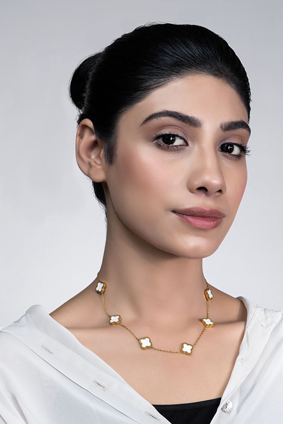 Jewelry Photography With Model